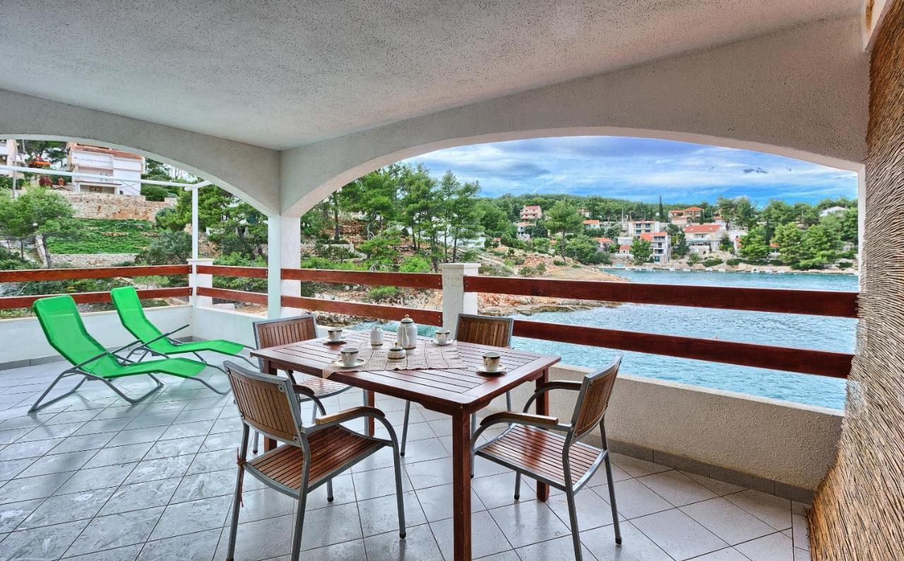 Apartments By The Sea Basina, Hvar - 5699 Vrbanj Luaran gambar